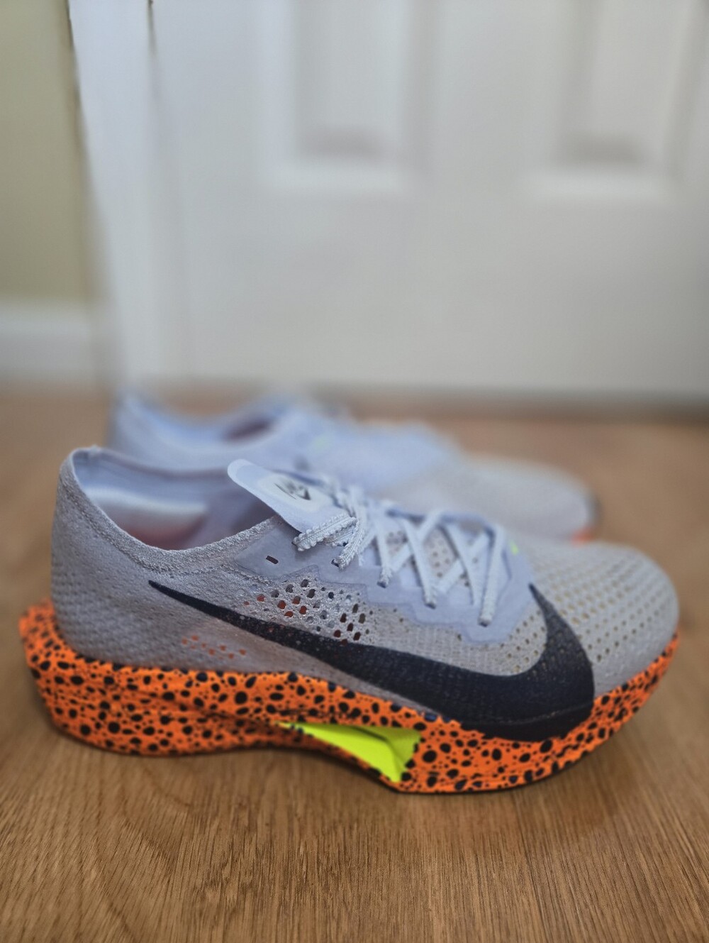 Nike ZoomX Vaporfly Next% 3 FN7674-900 Women’s 11 Racing Shoes NWOT/NWOB - Picture 4 of 8